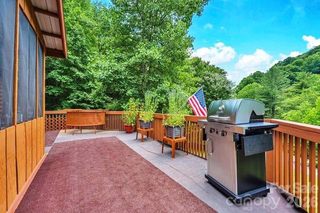 488 Wards Branch Road, Sugar Grove, NC 28679
