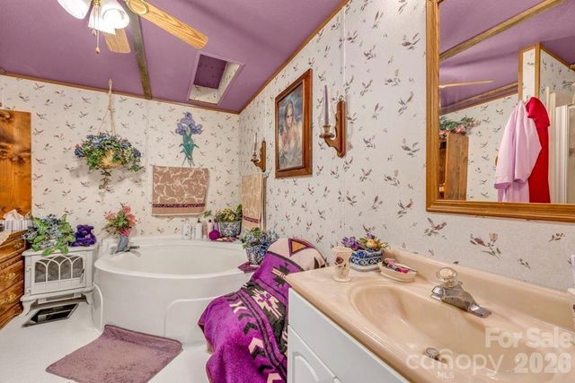 488 Wards Branch Road, Sugar Grove, NC 28679