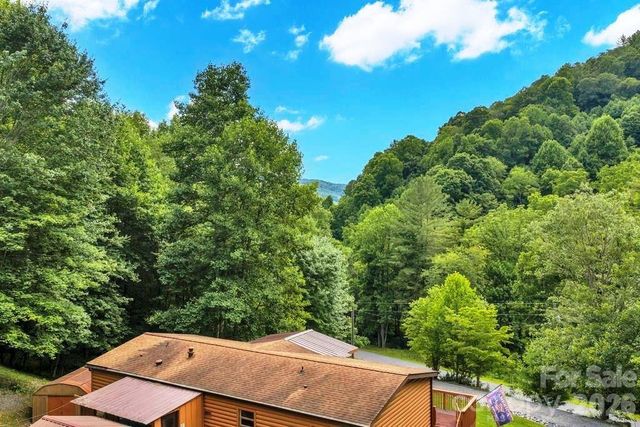 488 Wards Branch Road, Sugar Grove, NC 28679
