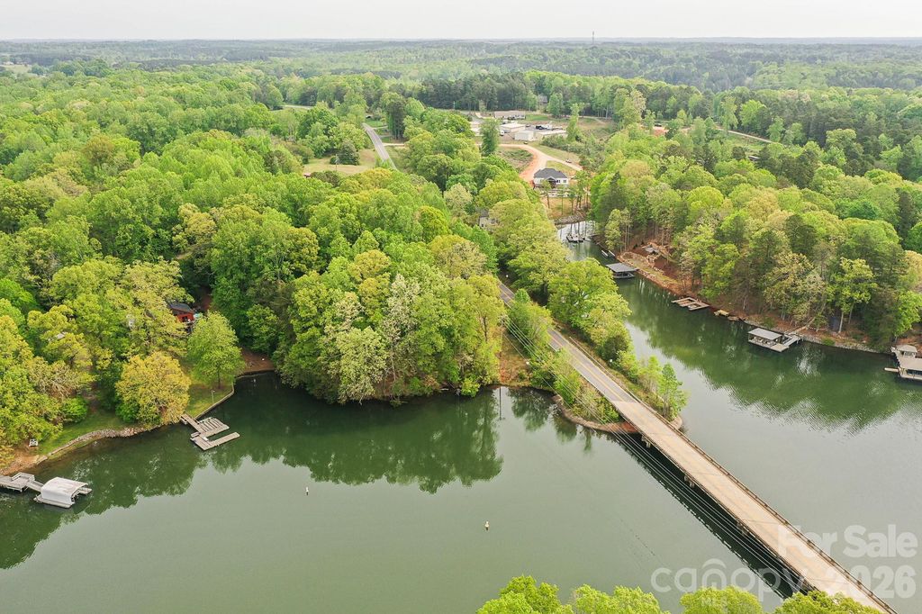 3618 Tee Street, Sherrills Ford, NC 28673