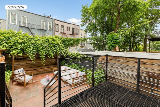 1079 HANCOCK Street, New York City, NY 11221