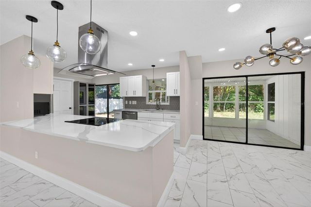 2039 JEFFERSON AVENUE, Deltona, FL 32738