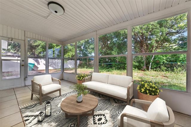 2039 JEFFERSON AVENUE, Deltona, FL 32738