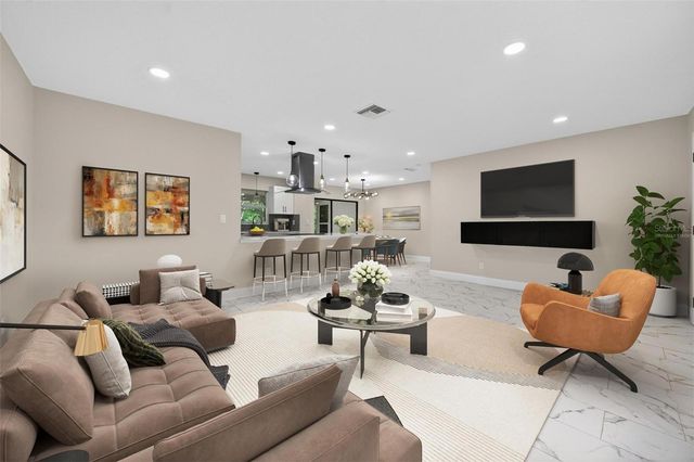 2039 JEFFERSON AVENUE, Deltona, FL 32738