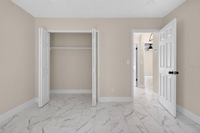 2039 JEFFERSON AVENUE, Deltona, FL 32738