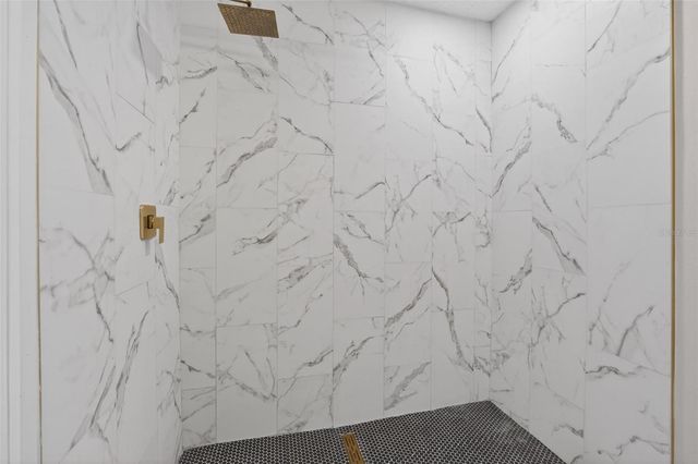 2039 JEFFERSON AVENUE, Deltona, FL 32738