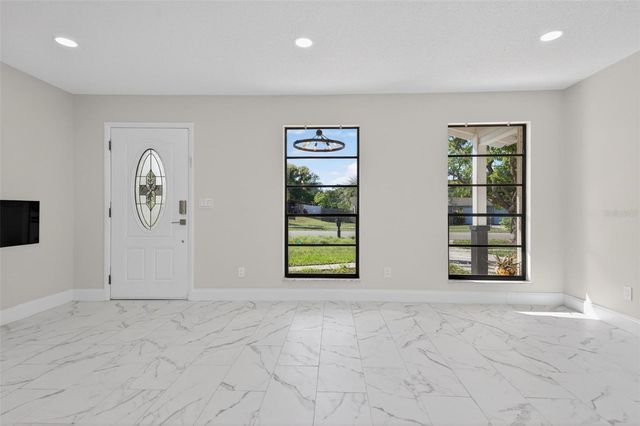 2039 JEFFERSON AVENUE, Deltona, FL 32738