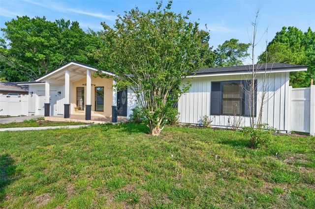 2039 JEFFERSON AVENUE, Deltona, FL 32738