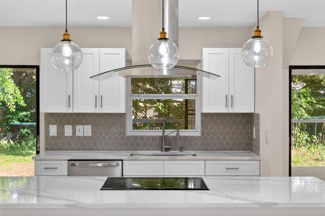 2039 JEFFERSON AVENUE, Deltona, FL 32738