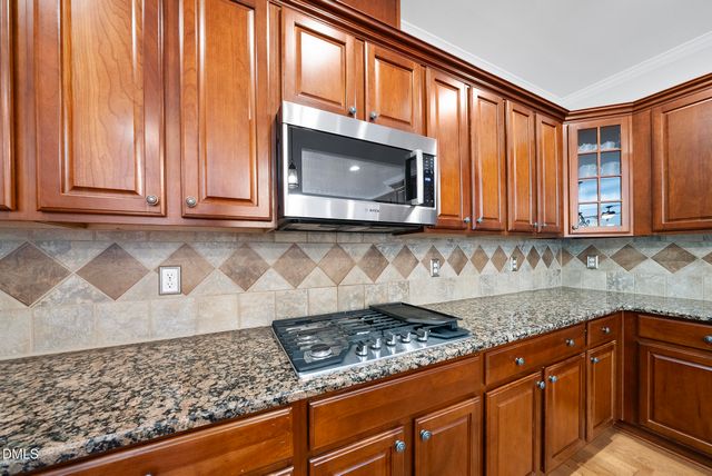 305 Ambermore Place, Cary, NC 27519