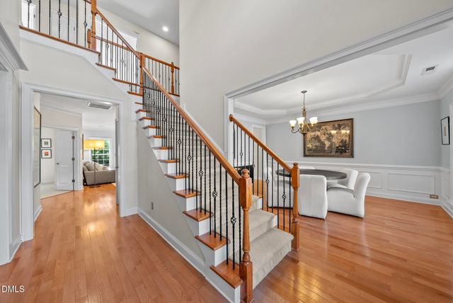 305 Ambermore Place, Cary, NC 27519