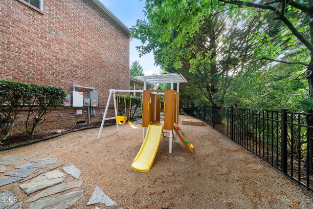 305 Ambermore Place, Cary, NC 27519