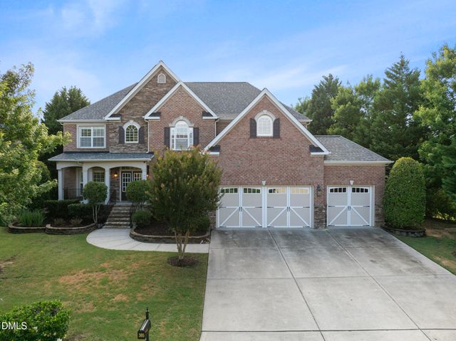305 Ambermore Place, Cary, NC 27519