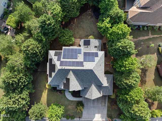 305 Ambermore Place, Cary, NC 27519