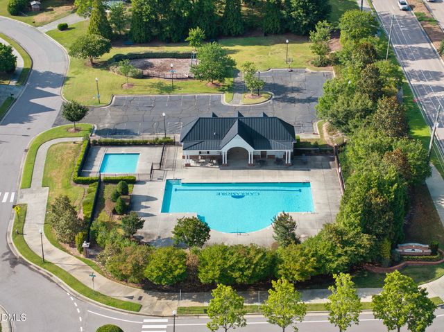 305 Ambermore Place, Cary, NC 27519