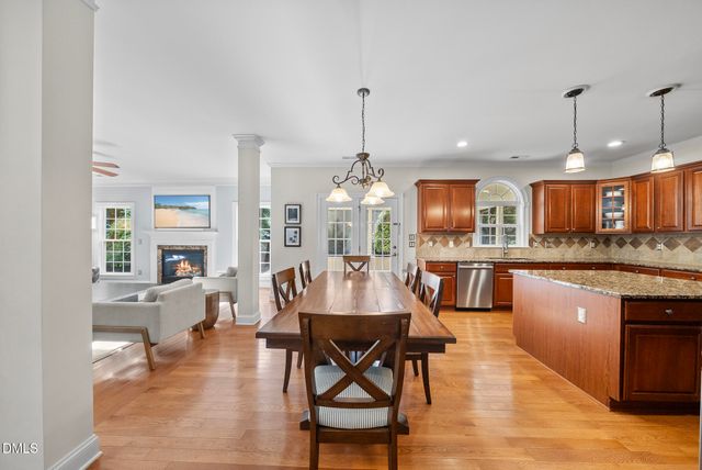305 Ambermore Place, Cary, NC 27519