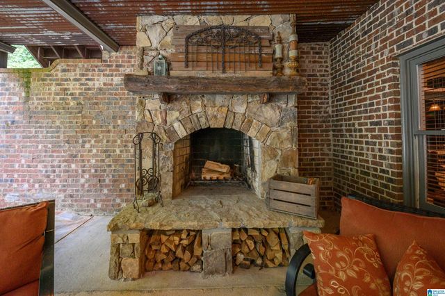 1099 GREYSTONE COVE DRIVE, Hoover, AL 35242
