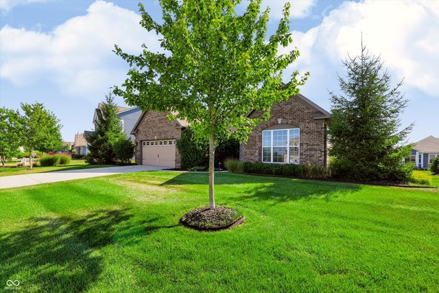 4177 Saddle Club Parkway, Bargersville, IN 46106