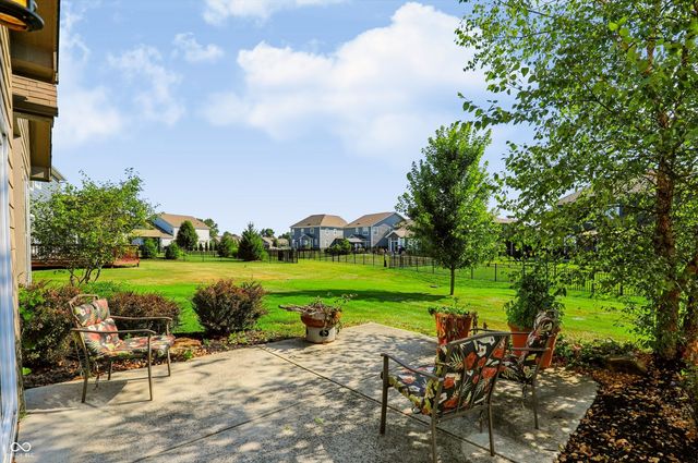 4177 Saddle Club Parkway, Bargersville, IN 46106