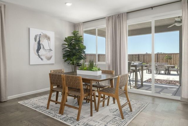 717 Villa Ticino Dr, Manteca, CA 95337