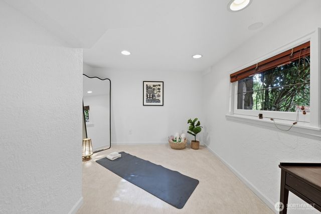 4315 52nd Avenue NE, Seattle, WA 98105