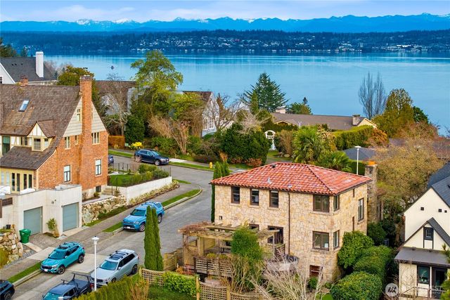 4315 52nd Avenue NE, Seattle, WA 98105