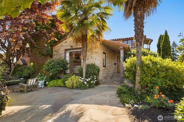 4315 52nd Avenue NE, Seattle, WA 98105