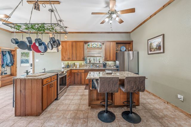 2691 C County Road 2007, Glen Rose, TX 76043