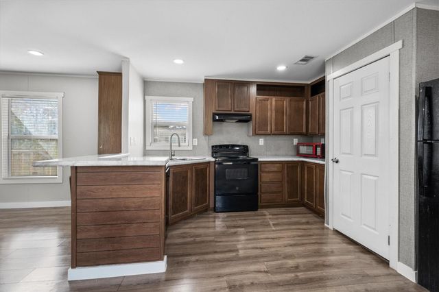 522 Road 5201, Cleveland, TX 77327