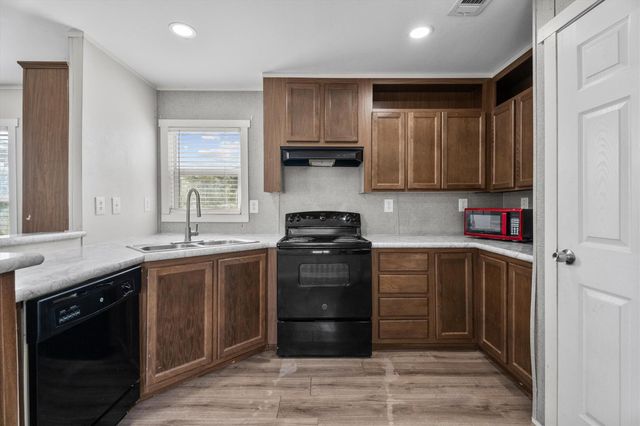 522 Road 5201, Cleveland, TX 77327