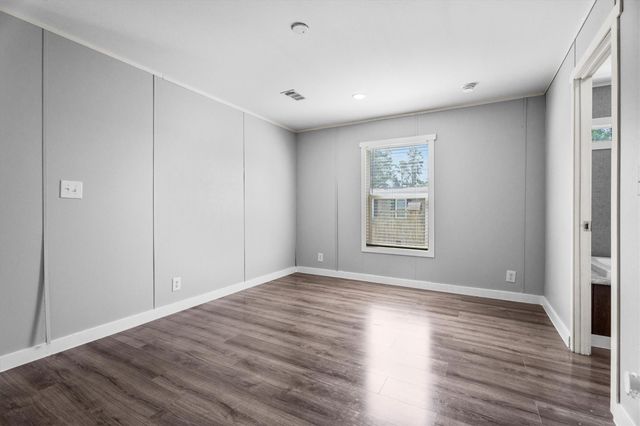 522 Road 5201, Cleveland, TX 77327