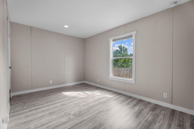 522 Road 5201, Cleveland, TX 77327