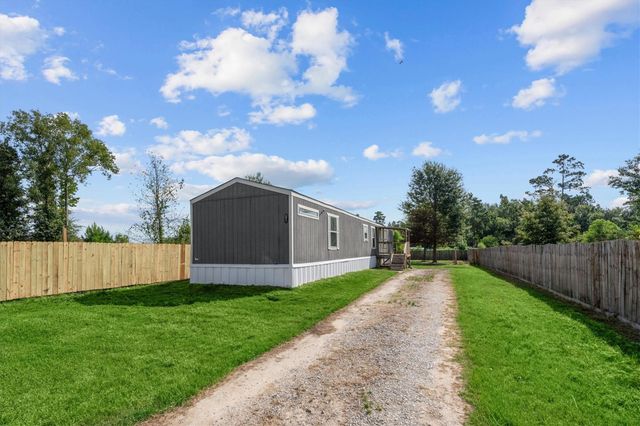 522 Road 5201, Cleveland, TX 77327