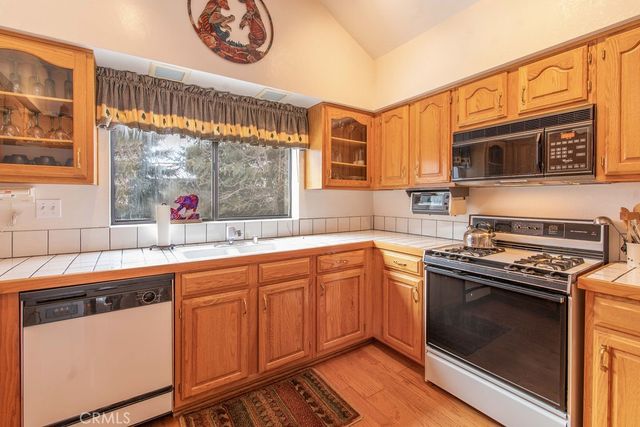 43091 Bear Creek Court, Big Bear Lake, CA 92315
