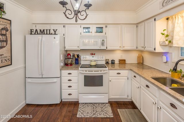 509 SUE DRIVE, Jefferson City, MO 65109