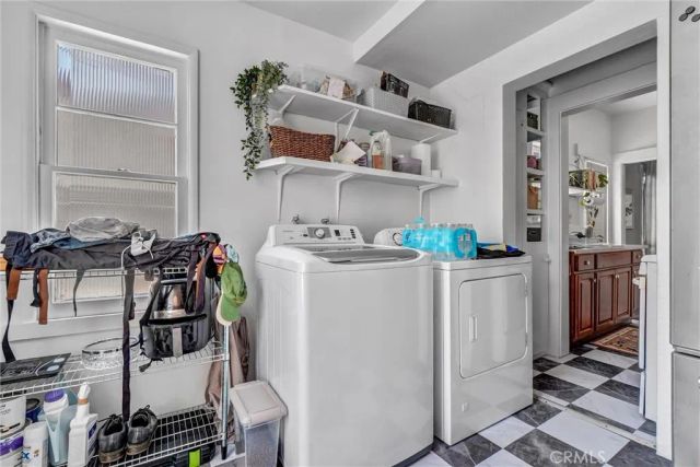 839 French Street, Santa Ana, CA 92701