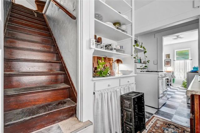 839 French Street, Santa Ana, CA 92701