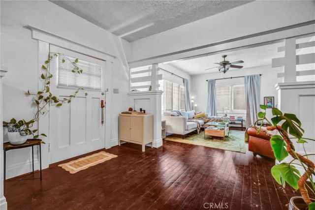 839 French Street, Santa Ana, CA 92701