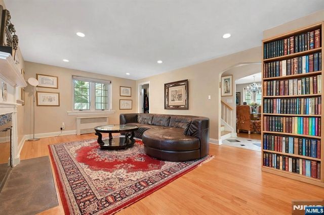 581 Northumberland Road, Teaneck, NJ 07666