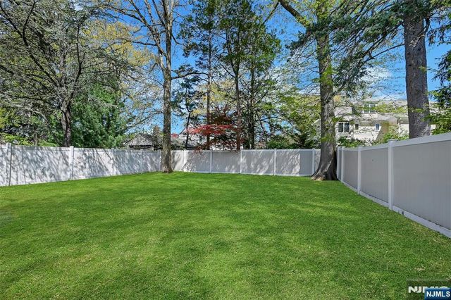 581 Northumberland Road, Teaneck, NJ 07666