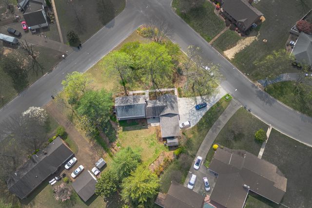 1802 London Ave, Murfreesboro, TN 37129