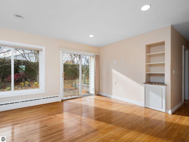 109 Boughey Street, Traverse City, MI 49684