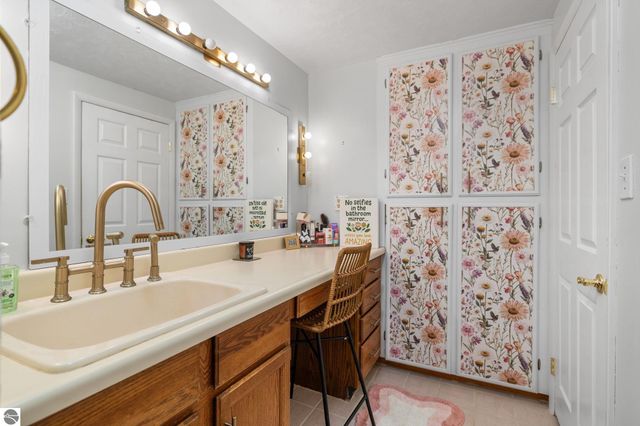 109 Boughey Street, Traverse City, MI 49684