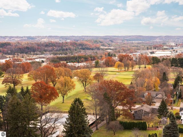 109 Boughey Street, Traverse City, MI 49684