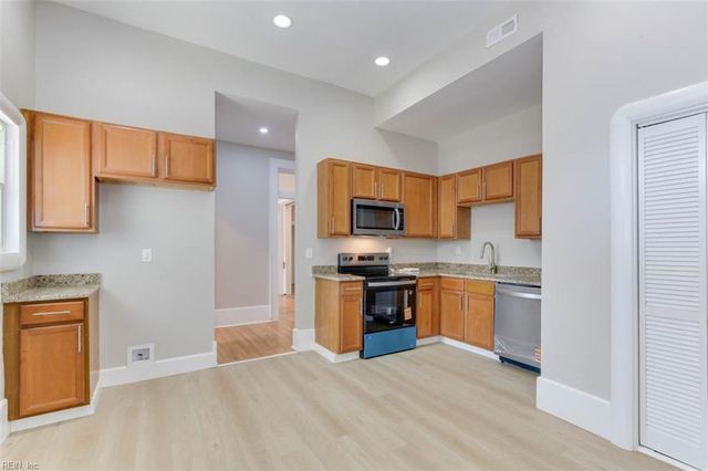 222 Clay ST, Suffolk, VA 23434