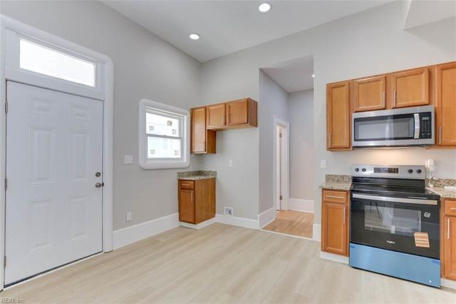 222 Clay ST, Suffolk, VA 23434