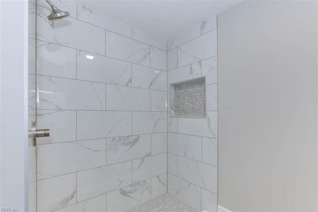 222 Clay ST, Suffolk, VA 23434