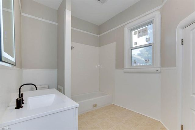 222 Clay ST, Suffolk, VA 23434