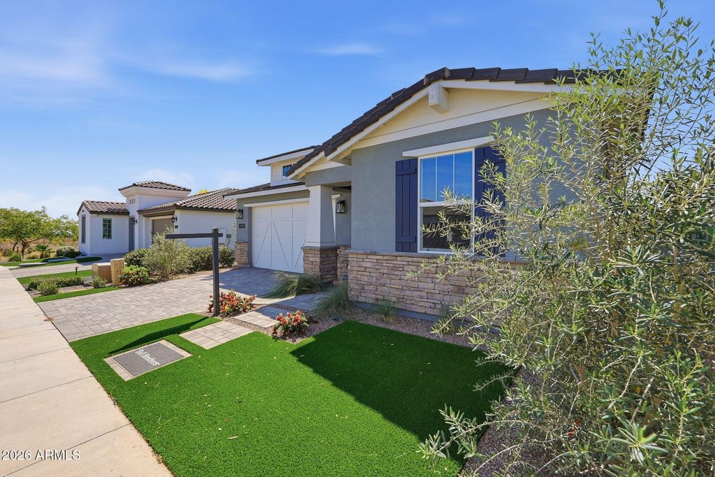17387 W CARLISLE Drive, Surprise, AZ 85388 — photo 3