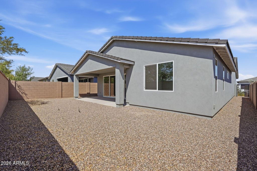 17387 W CARLISLE Drive, Surprise, AZ 85388 — photo 4